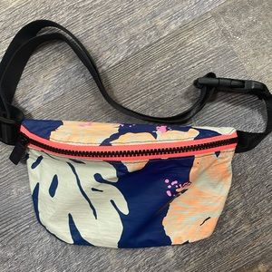 Special Edition ALOHA Collection hip pack.